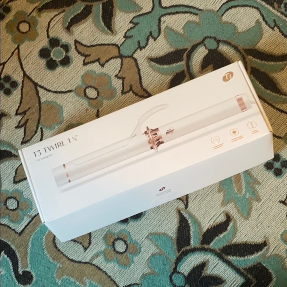 T3 1.25 inch Curling Iron. Used Once!